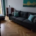 Nowogrodzka Central Apartment